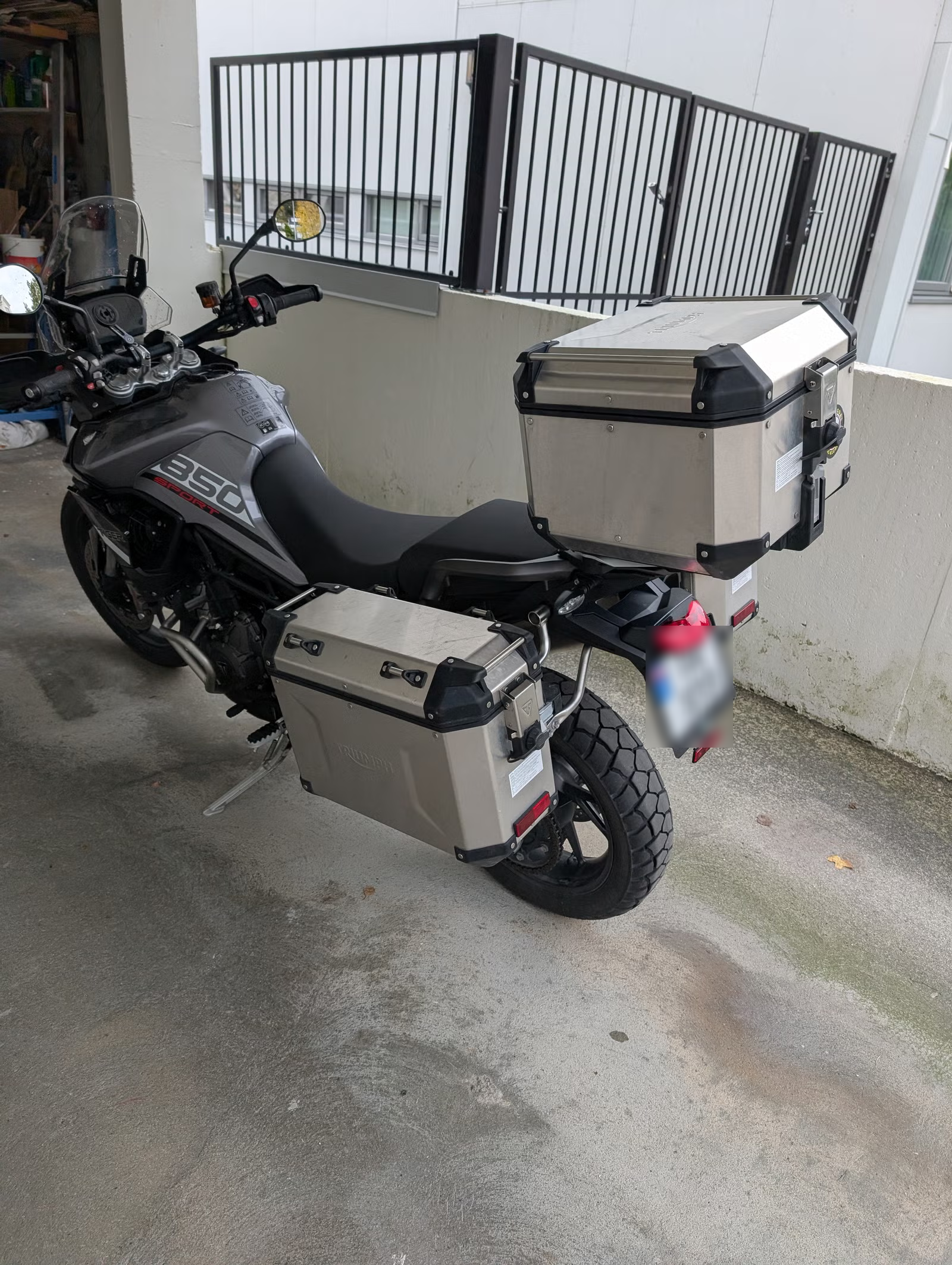 Triumph Tiger 850 2024 11