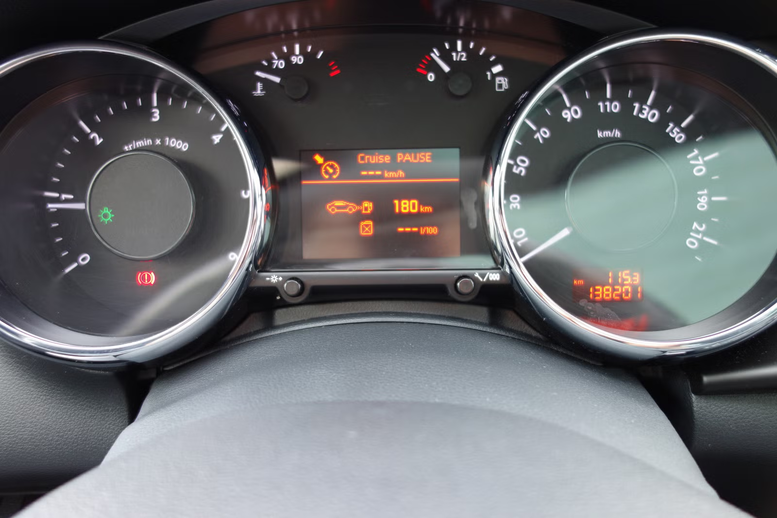 Peugeot 3008 2012 16