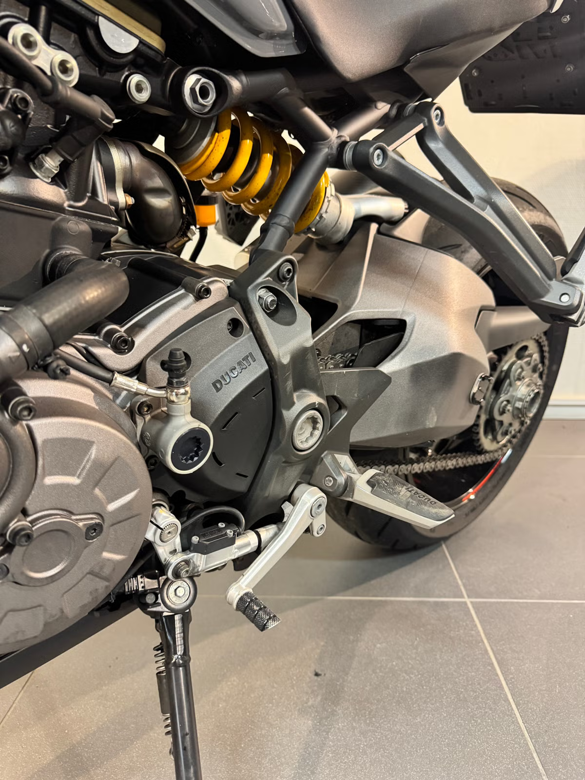 Ducati Monster 1200S 2017 24