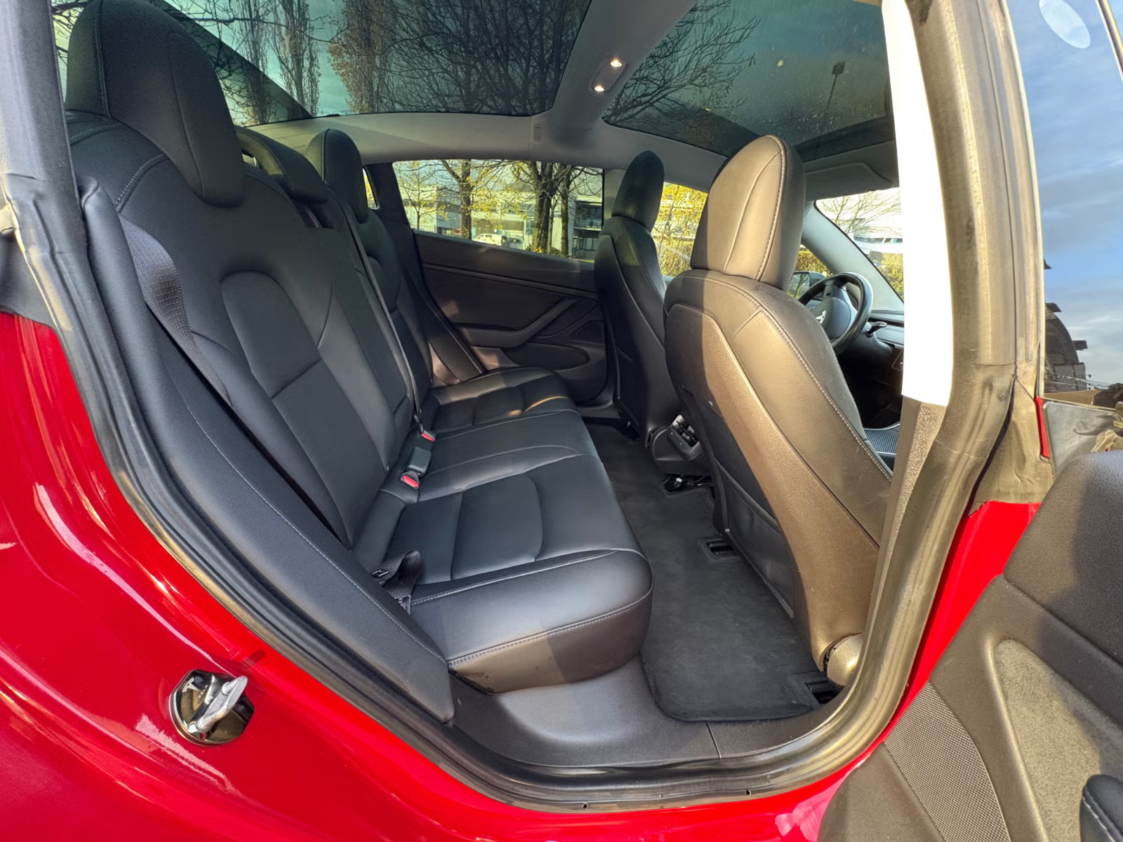 Tesla Model 3 Long Range AWD 2019 13