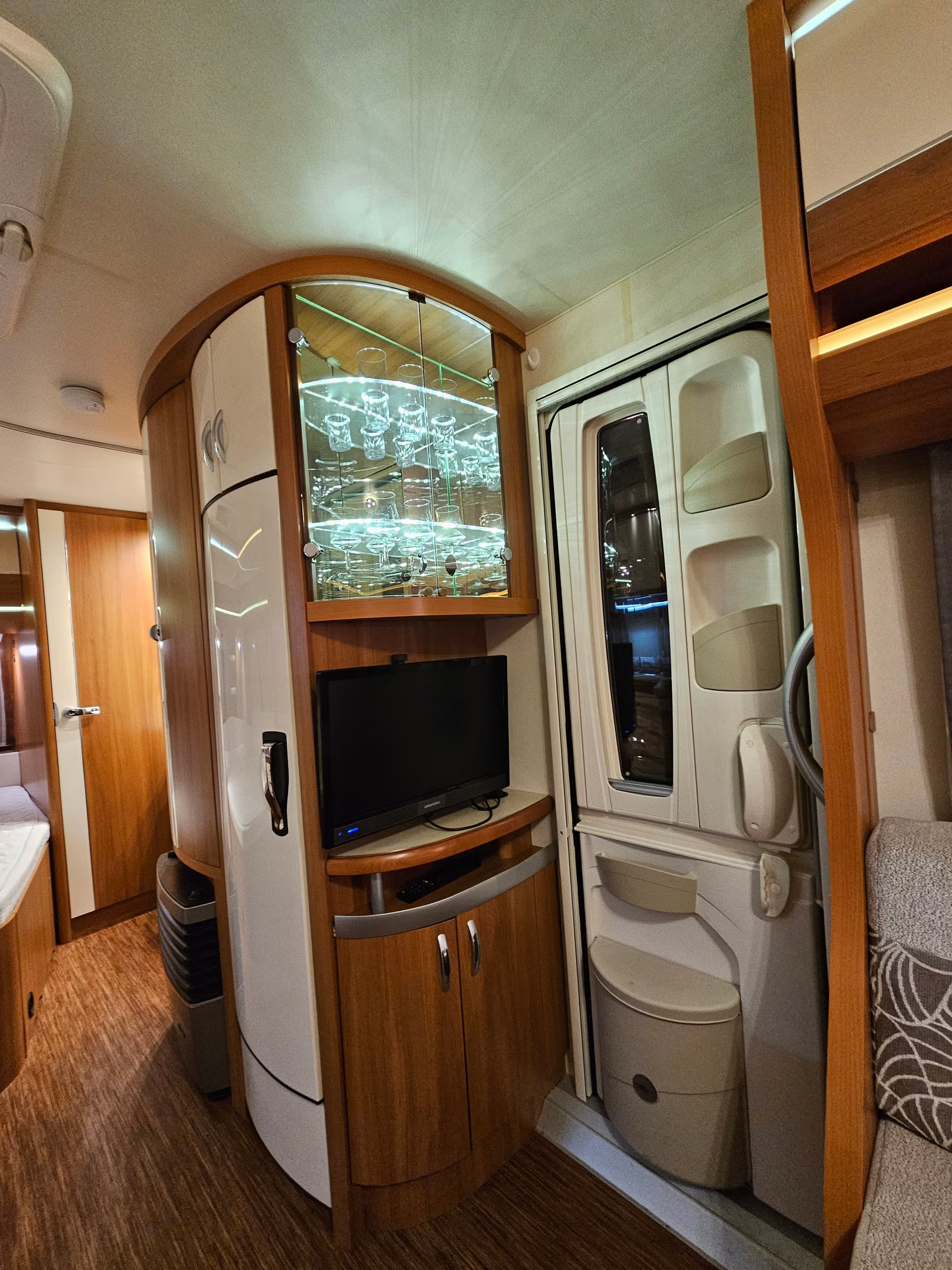 Hobby 560 CFE Excellent 2013 10