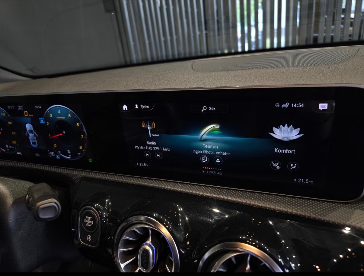 Mercedes-Benz A200 Sedan (AMG) 2019 16